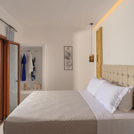 Auster House Santorini Lägenhet Kamári Exteriör bild